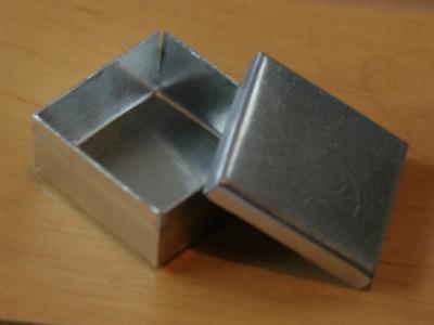 Dåse med låg